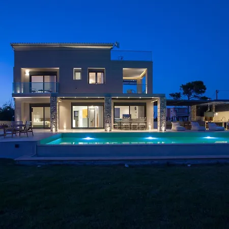 Aquamarina Villa
